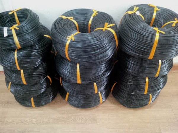 d&acirc;y h&agrave;n nhựa HDPE m&agrave;u đen