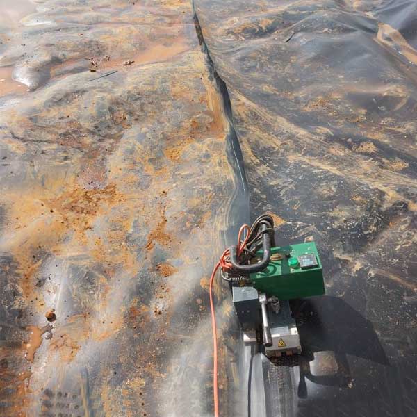 M&aacute;y h&agrave;n bạt nhựa LST900