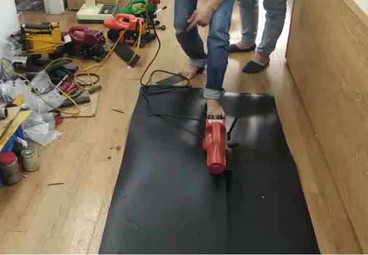 M&aacute;y h&agrave;n bạt nhựa HDPE